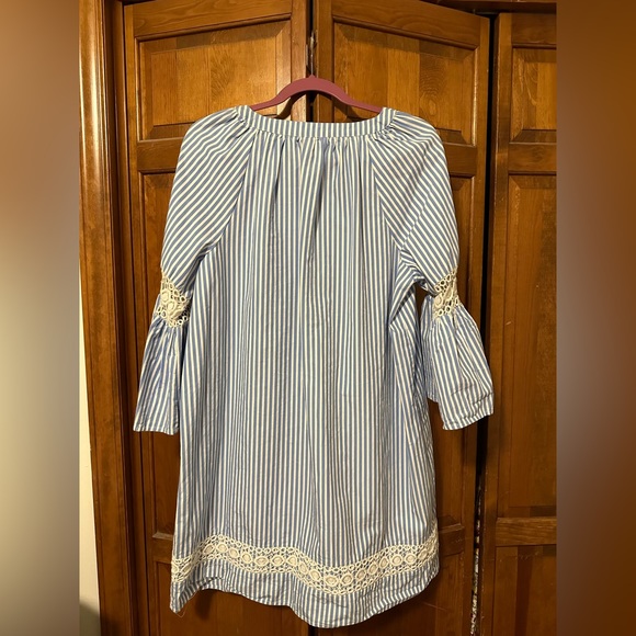 Blue and white striped dress crown and ivy size 16 - Picture 4 of 5